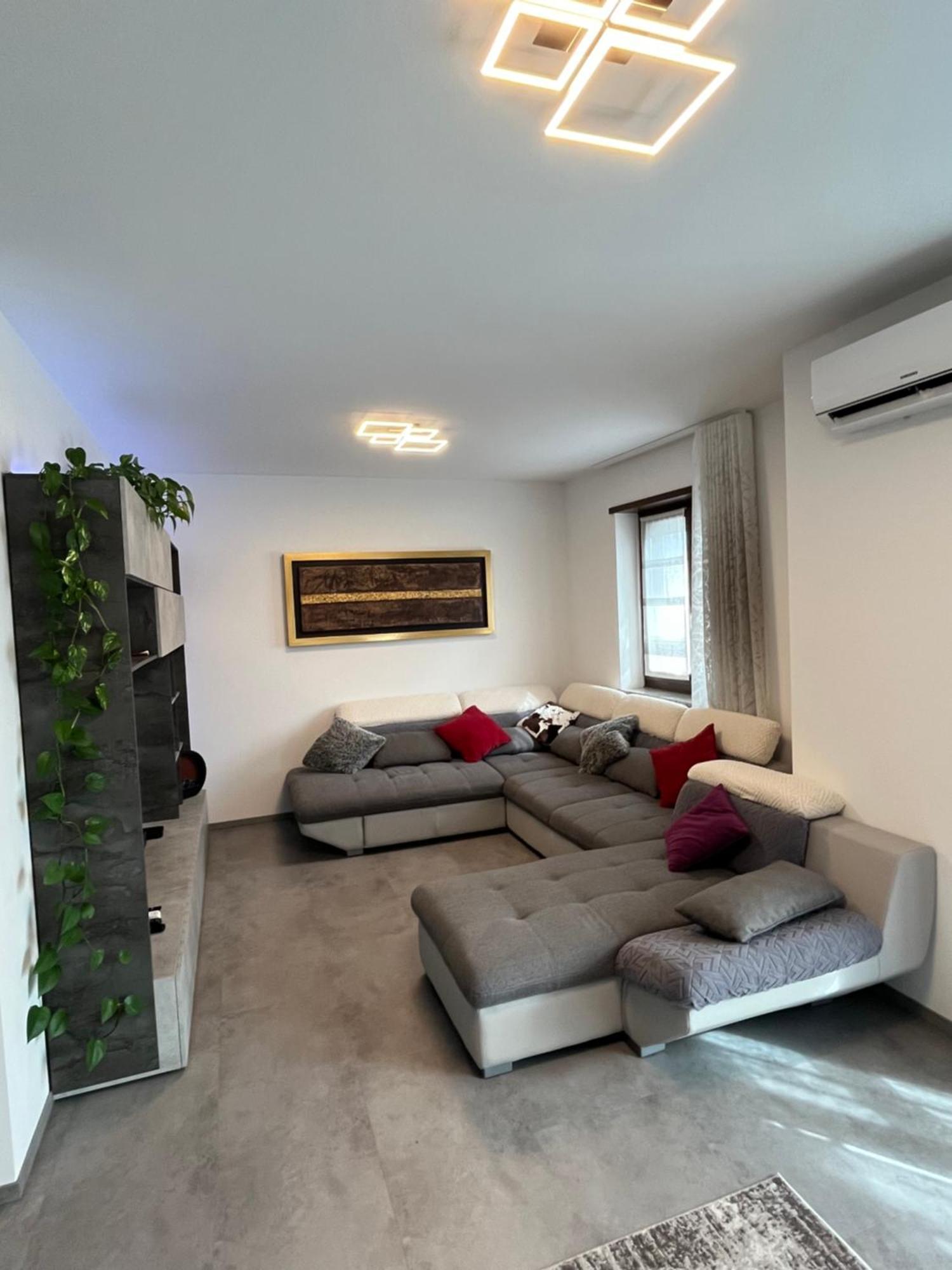 B&B Alessandro Private Room & Bathroom In Shared Apartment Arco Extérieur photo