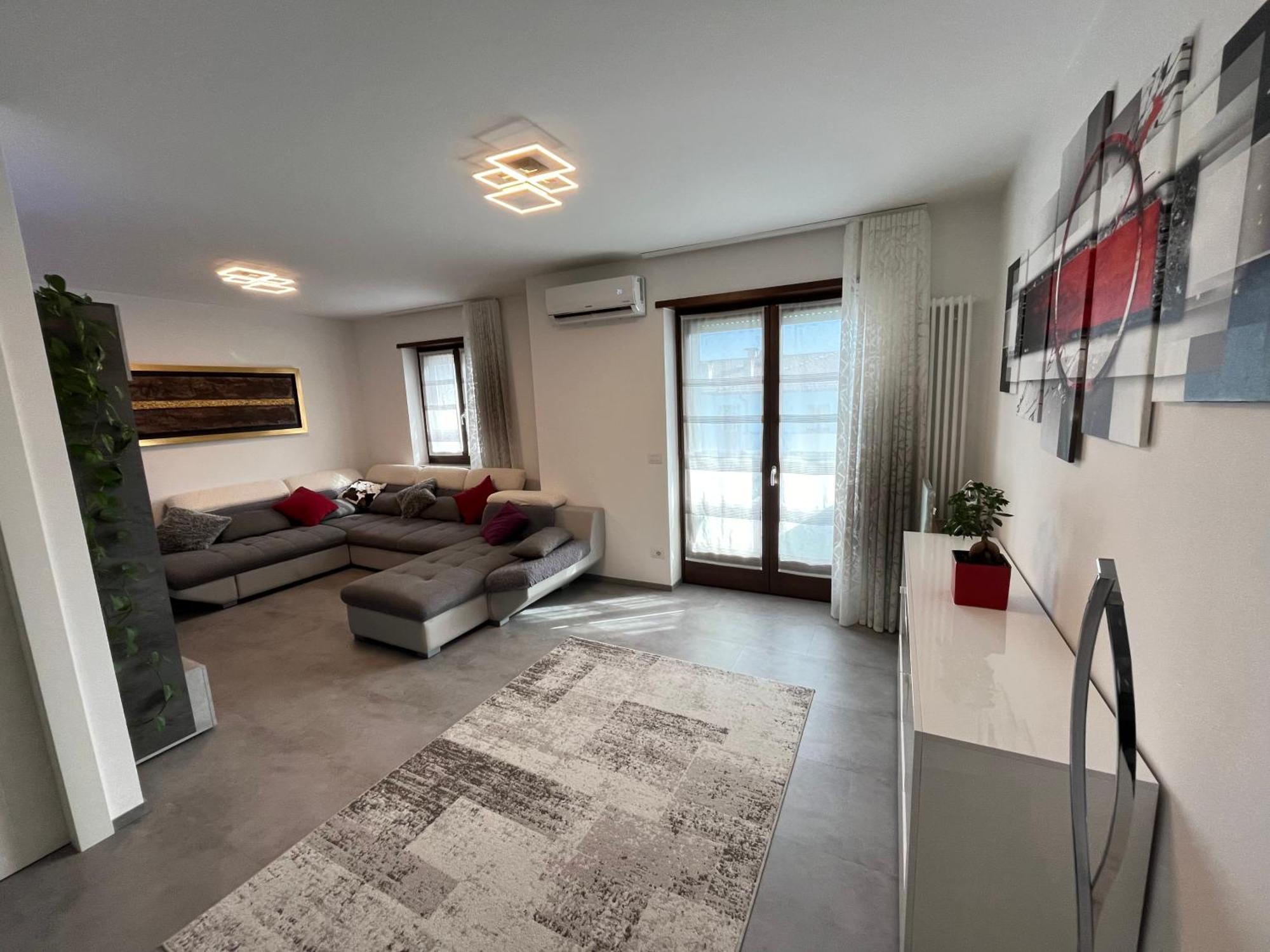 B&B Alessandro Private Room & Bathroom In Shared Apartment Arco Extérieur photo